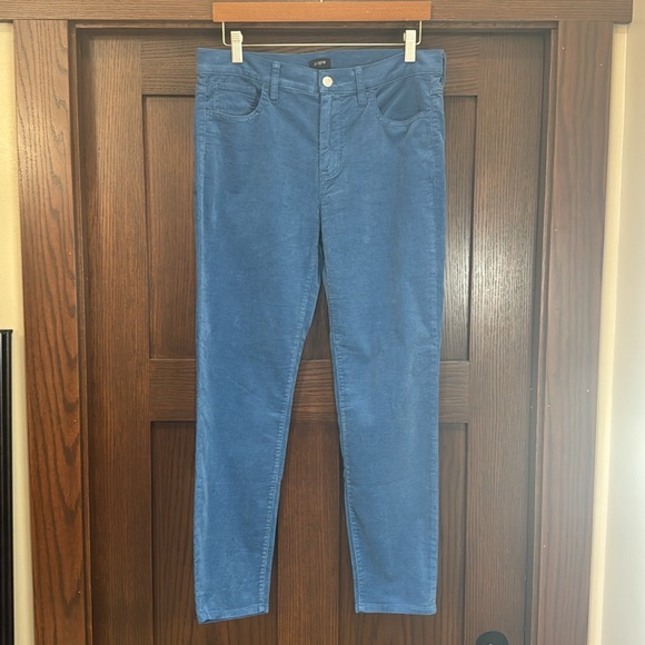 J Crew Factory Corduroy 9” Mid Rise Skinny pants—Size 29 - Picture 3 of 4
